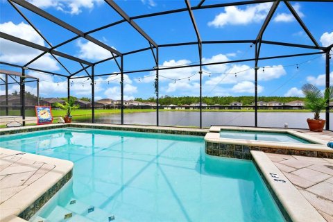 Villa ou maison à louer à Kissimmee, Floride: 4 chambres, 183.76 m2 № 2362691 - photo 10