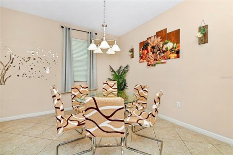 Villa ou maison à louer à Kissimmee, Floride: 4 chambres, 183.76 m2 № 2362691 - photo 14