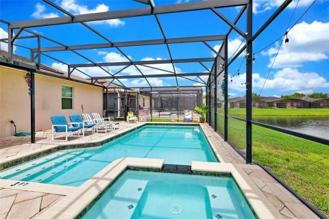 Villa ou maison à louer à Kissimmee, Floride: 4 chambres, 183.76 m2 № 2362691 - photo 9