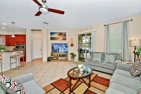 Villa ou maison à louer à Kissimmee, Floride: 4 chambres, 183.76 m2 № 2362691 - photo 13
