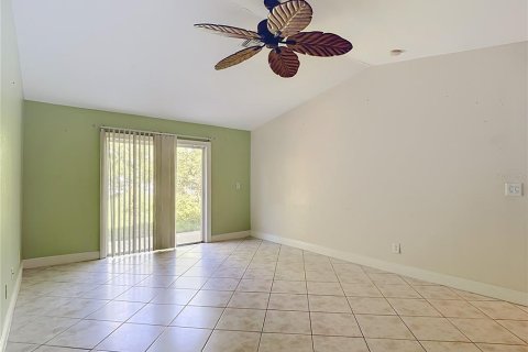 Commercial property in Lehigh Acres, Florida 4 bedrooms, 215.16 sq.m. № 2388704 - photo 19