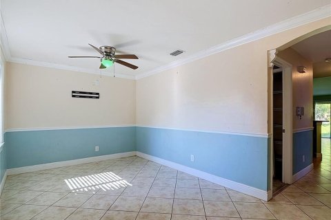 Commercial property in Lehigh Acres, Florida 4 bedrooms, 215.16 sq.m. № 2388704 - photo 10