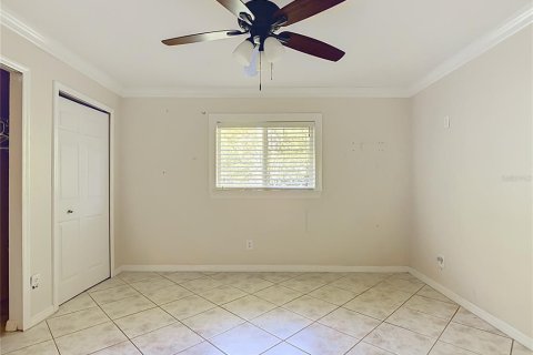 Commercial property in Lehigh Acres, Florida 4 bedrooms, 215.16 sq.m. № 2388704 - photo 23