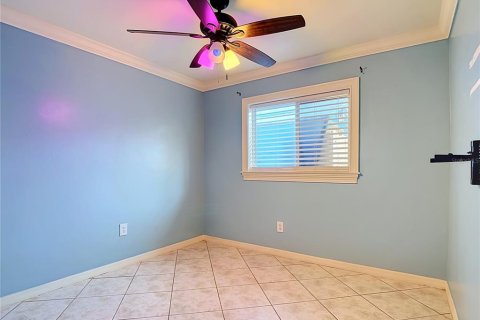 Commercial property in Lehigh Acres, Florida 4 bedrooms, 215.16 sq.m. № 2388704 - photo 28