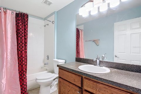 Commercial property in Lehigh Acres, Florida 4 bedrooms, 215.16 sq.m. № 2388704 - photo 26