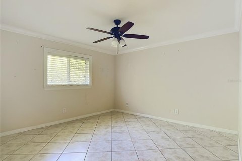 Commercial property in Lehigh Acres, Florida 4 bedrooms, 215.16 sq.m. № 2388704 - photo 25