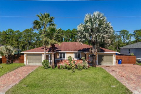 Commercial property in Lehigh Acres, Florida 4 bedrooms, 215.16 sq.m. № 2388704 - photo 3