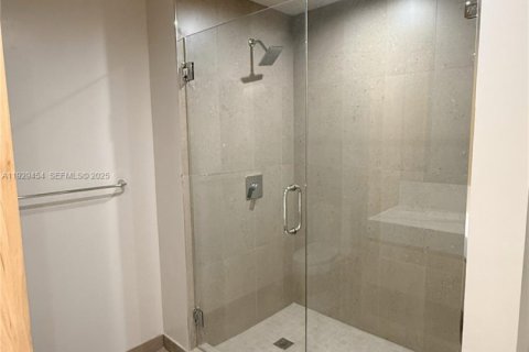 Condominio en venta en Miami, Florida, 1 dormitorio, 58.53 m2 № 1987787 - foto 16