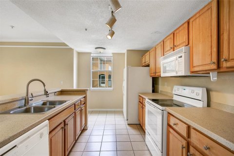 Adosado en alquiler en Orlando, Florida, 2 dormitorios, 113.25 m2 № 1907258 - foto 9