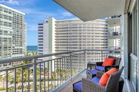 Condominio en venta en Fort Lauderdale, Florida, 1 dormitorio, 74.79 m2 № 1977501 - foto 6