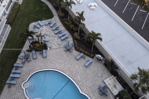 Condominio en venta en Fort Lauderdale, Florida, 1 dormitorio, 74.79 m2 № 1977501 - foto 11