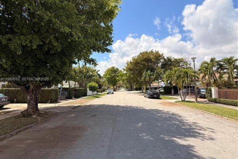 Купить виллу или дом в Майами, Флорида 3 спальни, 187.38м2, № 2052143 - фото 5