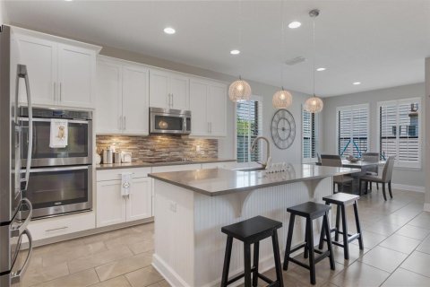 House in Orlando, Florida 3 bedrooms, 237.46 sq.m. № 1718546 - photo 20