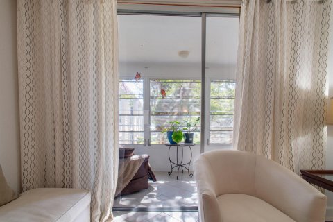 Copropriété à vendre à Sunrise, Floride: 1 chambre, 59.46 m2 № 2082760 - photo 4