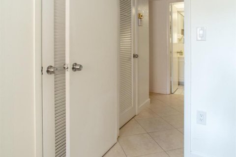Copropriété à vendre à Sunrise, Floride: 1 chambre, 59.46 m2 № 2082760 - photo 23