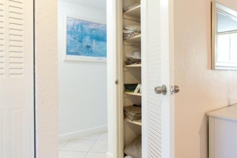Copropriété à vendre à Sunrise, Floride: 1 chambre, 59.46 m2 № 2082760 - photo 15