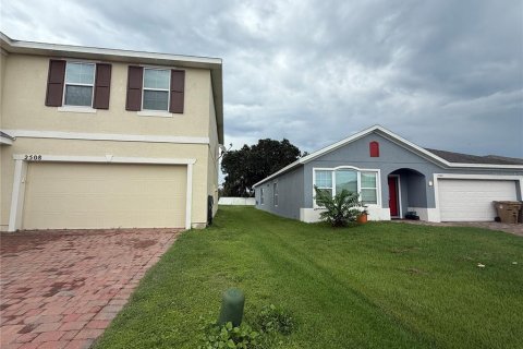 Casa en venta en Kissimmee, Florida, 4 dormitorios, 261.43 m2 № 1916985 - foto 2