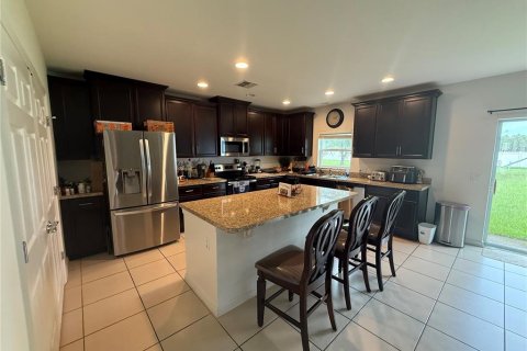 Casa en venta en Kissimmee, Florida, 4 dormitorios, 261.43 m2 № 1916985 - foto 18