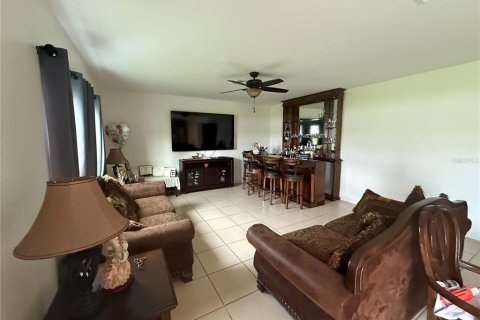 Casa en venta en Kissimmee, Florida, 4 dormitorios, 261.43 m2 № 1916985 - foto 8
