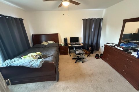 Casa en venta en Kissimmee, Florida, 4 dormitorios, 261.43 m2 № 1916985 - foto 19