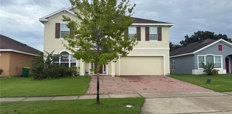 Casa en Kissimmee, Florida 4 dormitorios, 261.43 m2 № 1916985