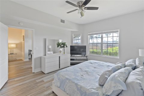 Condo in Bradenton, Florida, 2 bedrooms  № 2223214 - photo 18