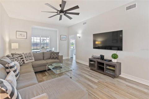 Condo in Bradenton, Florida, 2 bedrooms  № 2223214 - photo 5