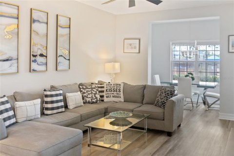 Condo in Bradenton, Florida, 2 bedrooms  № 2223214 - photo 8