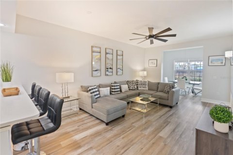 Condo in Bradenton, Florida, 2 bedrooms  № 2223214 - photo 10