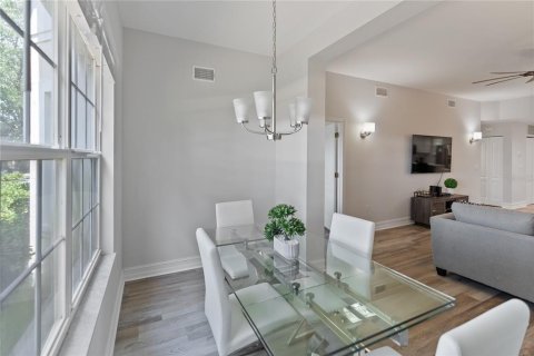 Condo in Bradenton, Florida, 2 bedrooms  № 2223214 - photo 16