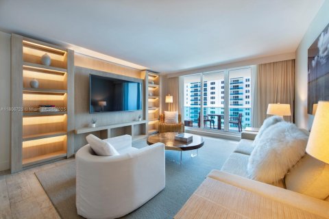 Condominio en alquiler en Miami Beach, Florida, 1 dormitorio, 80.45 m2 № 1739498 - foto 13
