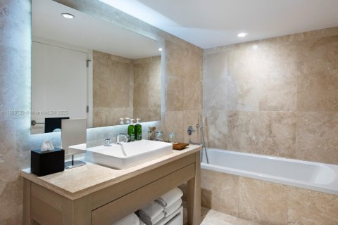 Condominio en alquiler en Miami Beach, Florida, 1 dormitorio, 80.45 m2 № 1739498 - foto 7