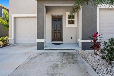 Touwnhouse à vendre à Wesley Chapel, Floride: 3 chambres, 163.32 m2 № 2408204 - photo 5