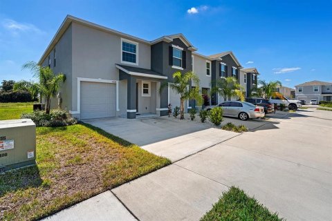 Touwnhouse à vendre à Wesley Chapel, Floride: 3 chambres, 163.32 m2 № 2408204 - photo 3