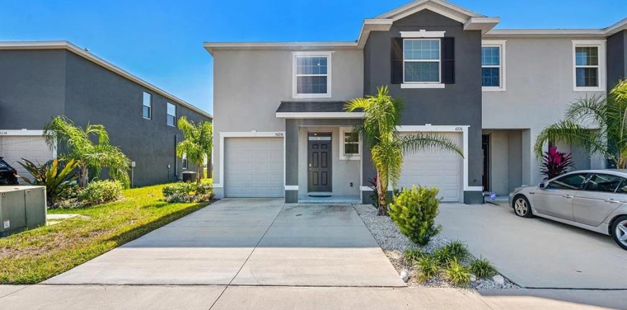 Touwnhouse à Wesley Chapel, Floride 3 chambres, 163.32 m2 № 2408204