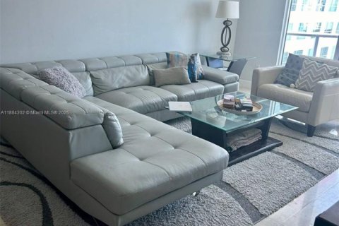 Condominio en alquiler en Miami, Florida, 2 dormitorios, 112.6 m2 № 1978541 - foto 18