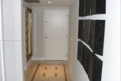 Condominio en alquiler en Miami, Florida, 2 dormitorios, 112.6 m2 № 1978541 - foto 12