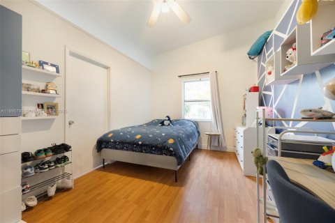 Villa ou maison à vendre à Cutler Bay, Floride: 4 chambres, 195.75 m2 № 1950235 - photo 13