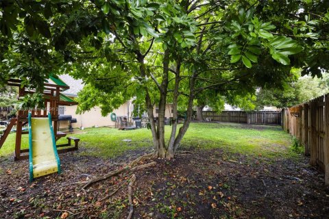 Villa ou maison à vendre à Cutler Bay, Floride: 4 chambres, 195.75 m2 № 1950235 - photo 25