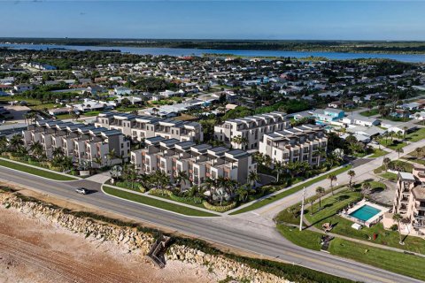 Condo in Ormond Beach, Florida, 3 bedrooms  № 1793381 - photo 1