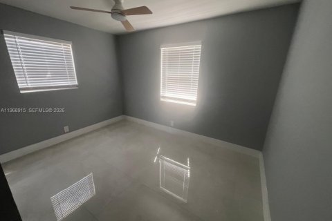 Casa en venta en Pompano Beach, Florida, 3 dormitorios, 88.26 m2 № 2031814 - foto 17