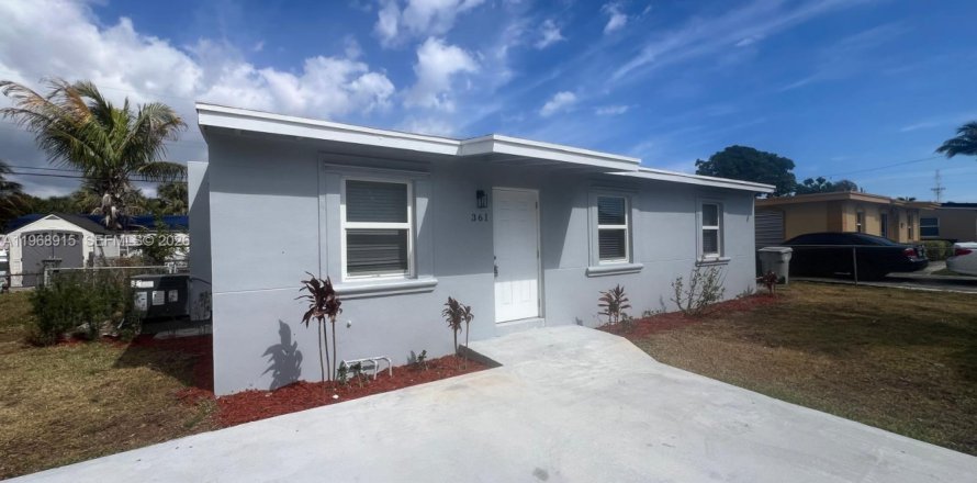 Casa en Pompano Beach, Florida 3 dormitorios, 88.26 m2 № 2031814