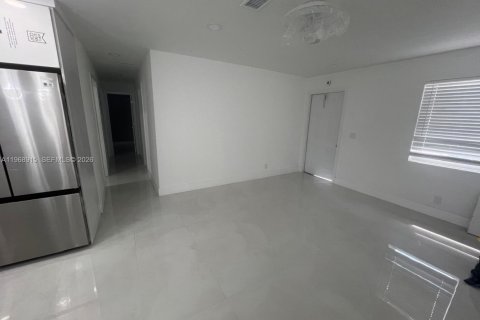 Casa en venta en Pompano Beach, Florida, 3 dormitorios, 88.26 m2 № 2031814 - foto 4