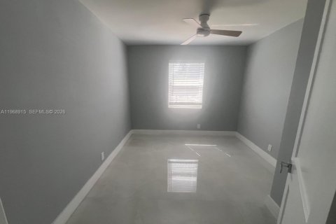 Casa en venta en Pompano Beach, Florida, 3 dormitorios, 88.26 m2 № 2031814 - foto 14