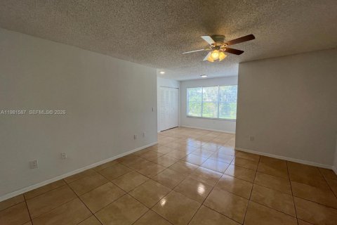 Copropriété à louer à West Palm Beach, Floride: 2 chambres, 96.25 m2 № 2043576 - photo 4