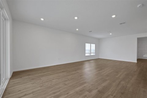 House in Green Cove Springs, Florida 4 bedrooms, 212.65 sq.m. № 2227590 - photo 25
