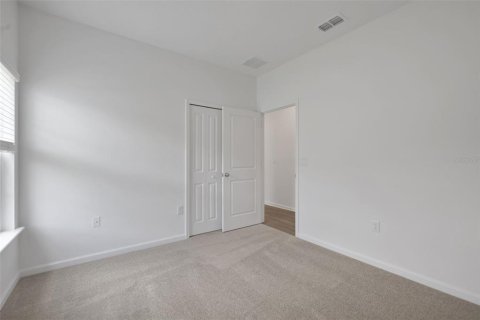 House in Green Cove Springs, Florida 4 bedrooms, 212.65 sq.m. № 2227590 - photo 5