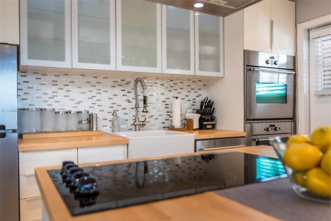 Copropriété à louer à Fort Lauderdale, Floride: 1 chambre, 53.88 m2 № 1943623 - photo 4