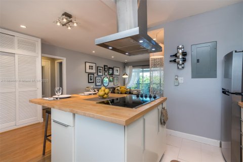 Copropriété à louer à Fort Lauderdale, Floride: 1 chambre, 53.88 m2 № 1943623 - photo 12