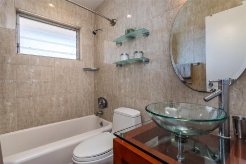 Copropriété à louer à Fort Lauderdale, Floride: 1 chambre, 53.88 m2 № 1943623 - photo 10